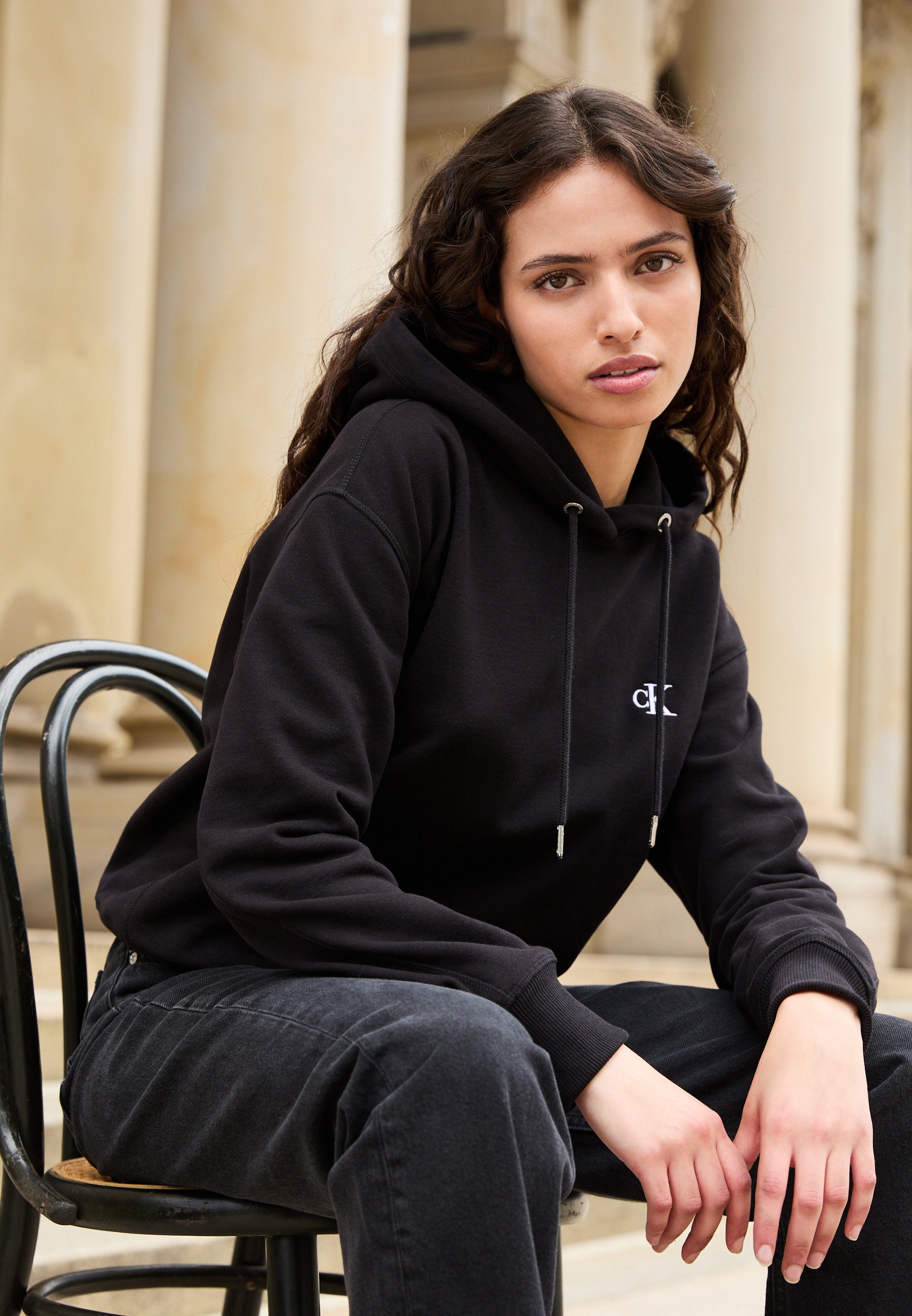 The NorthFace Drew Peak Sweat Shirt TNF Black XL