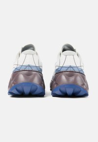 NNormal TOMIR 2.0 UNISEX - Zapatillas de trail running - weiß natural