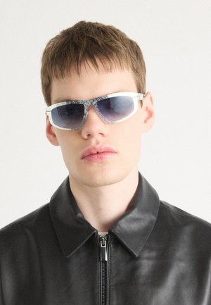 BIBHU UNISEX - Sunglasses - plasma silver-coloured/night clear