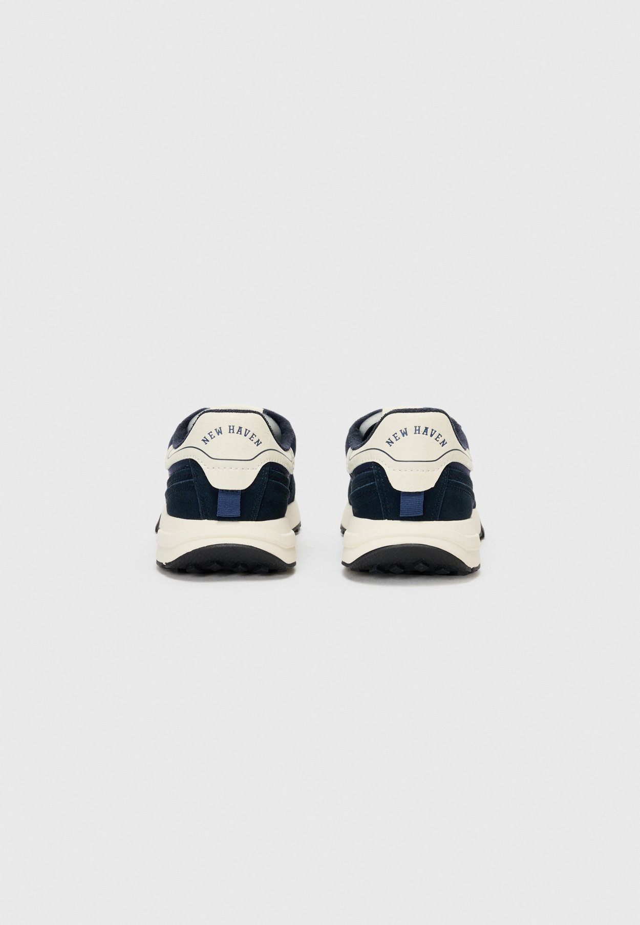 Sneaker low