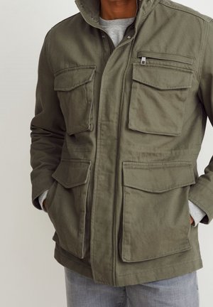 Chaqueta fina - green