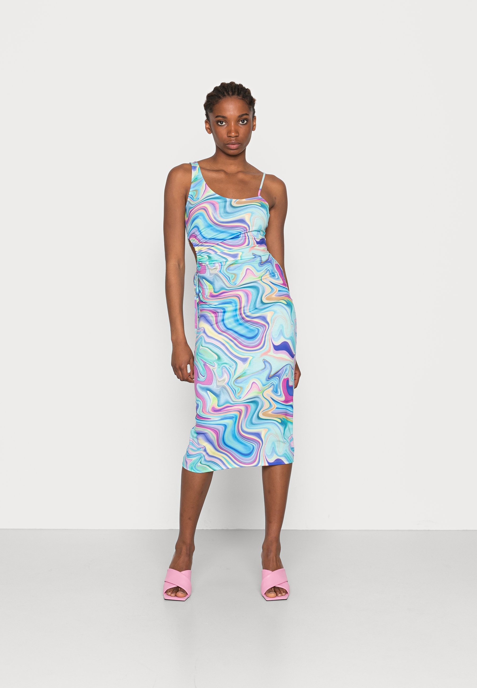 Neon \u0026 Nylon NEOSKYLARCUTOUT CALF DRESS - Jerseyjurk - aquarius/wit -  Zalando.nl