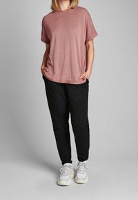 Nümph T-shirt basic