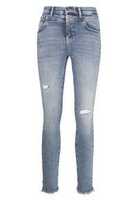 Jeans ajustados azul claros con parches desgastados, dobladillos deshilachados, dos botones en la parte delantera y diseño de cinco bolsillos.