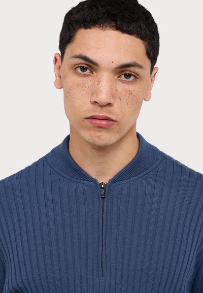 Emporio Armani Pullover - avio light