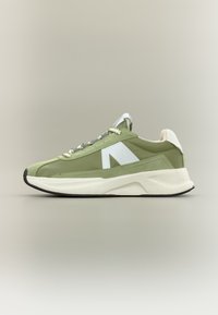 Неизбран, sage/white