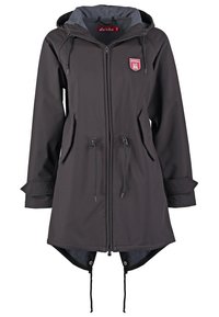 Veste à capuche gris foncé avec fermeture éclair avant, cordons de taille ajustables, poches à rabat et écusson logo rouge sur la poitrine.