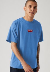 Levi's® VINTAGE FIT GRAPHIC TEE - T-shirt imprimé - federal blue