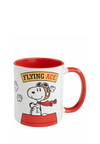 Tazza in ceramica bianca con interno e manico rossi. Presenta Snoopy in versione cartone animato con occhiali da aviatore e sciarpa rossa, con la scritta "ASSO DEL VOLO".