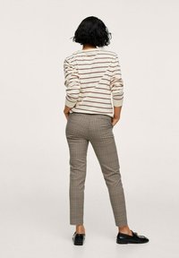 Mango Chino - brown