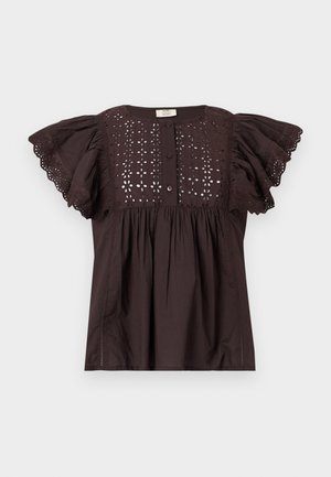 Donkerbruine blouse met geborduurde bloemenuitsnijdingen, geruite korte mouwen met gegolfde randen en een knoopsluiting bij de ronde halslijn.