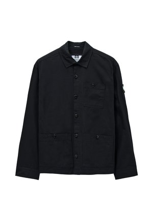 Veste noire à boutons avec manches longues, dotée d'une poche poitrine et de deux poches frontales, fabriquée dans un tissu texturé et lisse.