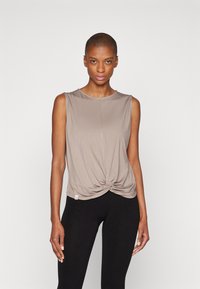 Yogasearcher TWISTED - Top - cacao