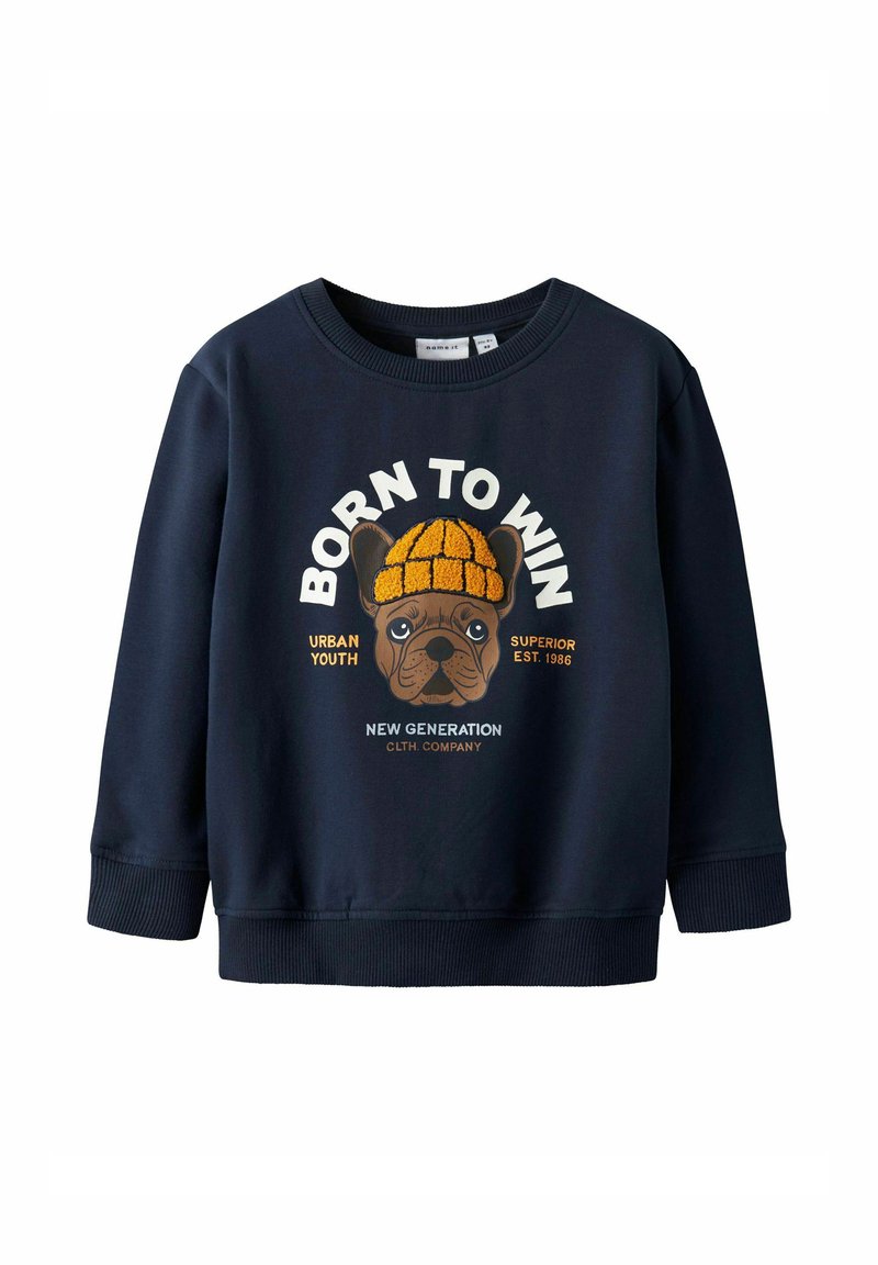 Sudadera azul marino de mezcla de algodón con un perro de dibujos animados que lleva un gorro amarillo y un texto "NACIDO PARA GANAR" en blanco y naranja.