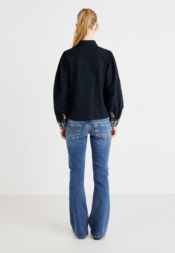 Bootcut jeans - karlia wash4