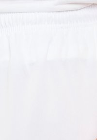 Unselected, white porcelain