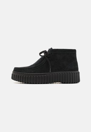 TORHILL MOSS - Sportieve veterschoenen - black