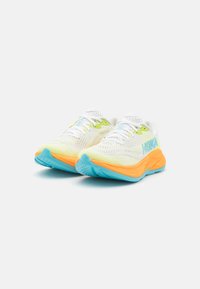 HOKA RINCON 4 - Scarpe da corsa su strada - frost/lettuce
