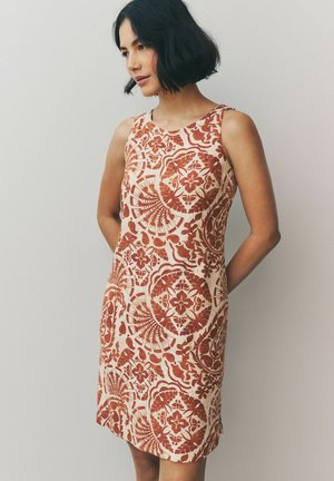 TALL FIT - KEW COLLECTION BACK - Dienas kleita - rust brown paisly print