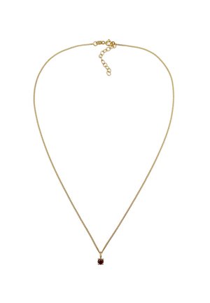Zarte goldene Halskette mit kleinem quadratischem roten Edelstein-Anhänger und verstellbarem Verschluss auf weißem Hintergrund.