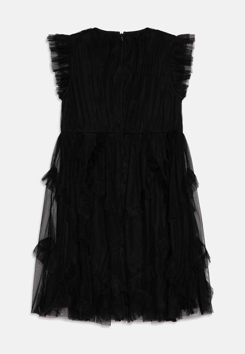 Schwarzes Kleid mit voluminösen kurzen Ärmeln, schichtweise Tüllstoff und einem strukturierten Oberteil. Verfügt über einen Reißverschlussverschluss am Rücken.