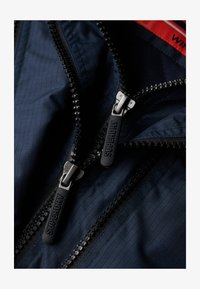 Non sélectionné, eclipse navy