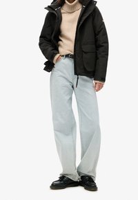 Superdry & Co Outdoorová bunda - black