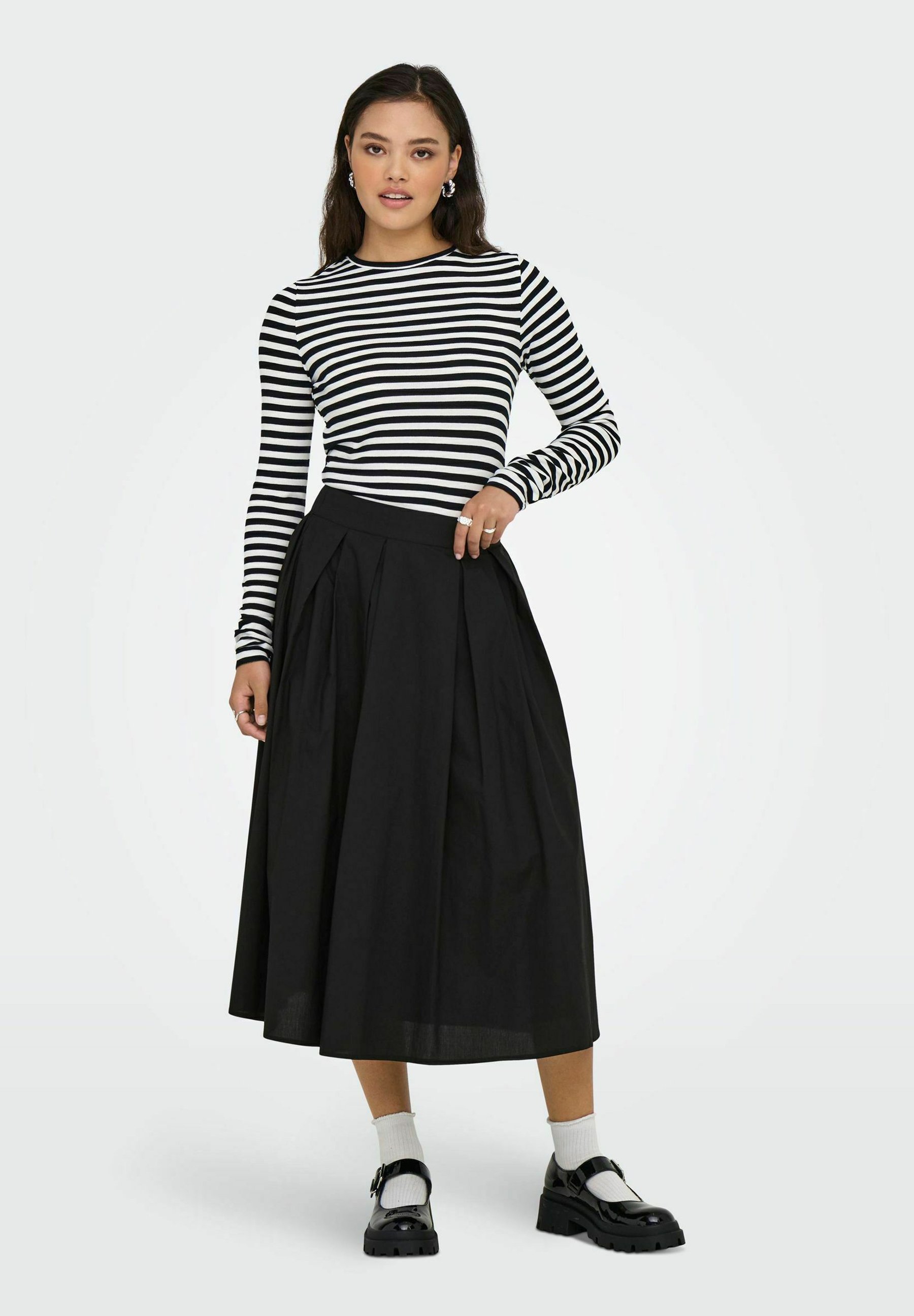 ONLY ONLMAILA LONG PLEAT SKIRT OX WVN - Jupe trapèze - black/noir