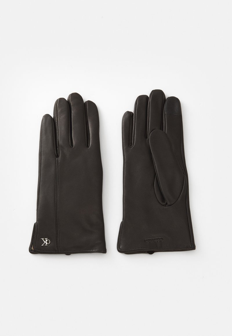 Gants en cuir noir à cinq doigts, au design épuré, avec des poignets côtelés et un logo. Texture lisse avec une finition mate.
