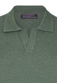 Groen gebreide polo shirt met gestructureerde kraag en Felix Hardy merketiket bij de hals, maat medium.