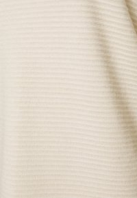 someday. Strickpullover - beige