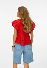 Vero Moda VMERMA - Blouse - high risk red
