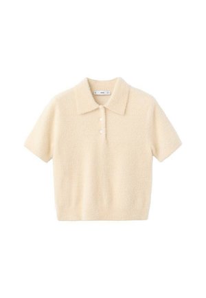 Beige polo shirt met korte mouwen van een zachte, fluwelige stof en drie witte knopen aan de voorkant.