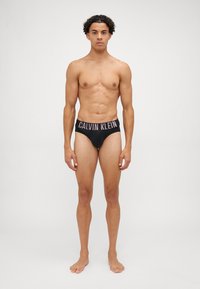 Calvin Klein Underwear HIP BRIEF INTENSE POWER 3 PACK  - Briefs - black/syrah/sand/brown