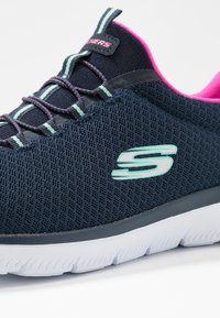 Skechers Wide Fit SUMMITS - Sneaker low - blue