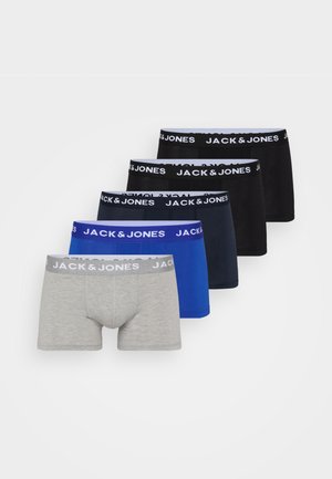 Fünf Paare Boxershorts in Grau, Blau, Dunkelblau, Schwarz und Schwarz. Jede hat einen elastischen Bund mit der Marke "JACK & JONES" in Weiß.