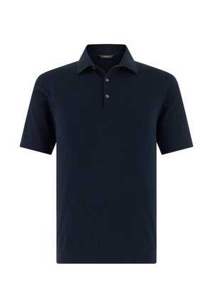 Marineblaues Poloshirt mit kurzen Ärmeln, Kragen und Zwei-Knopf-Leiste, dargestellt vor weißem Hintergrund.