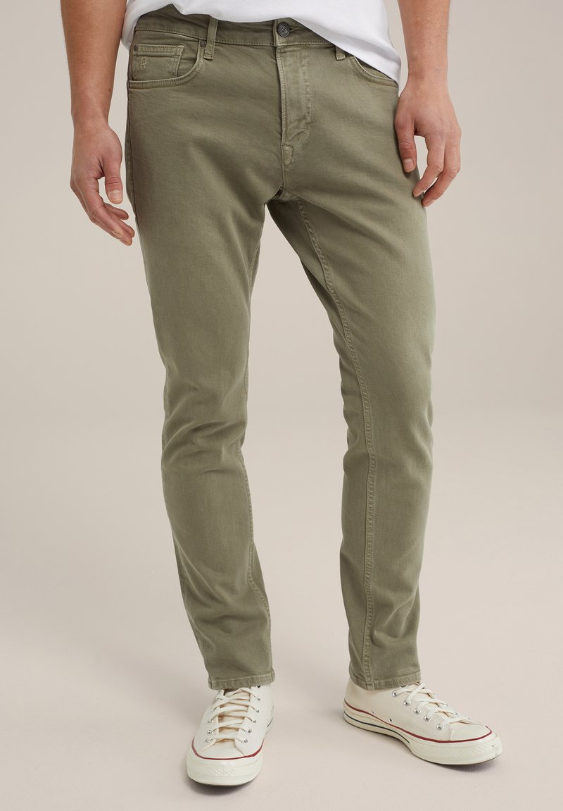 WE Fashion BLUE RIDGE - Karcsúsított farmerek - green
