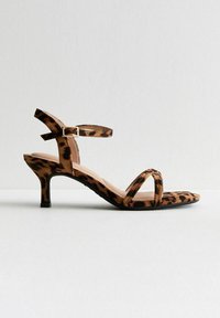 New Look LEOPARD STRAPPY - Sandalen - stone