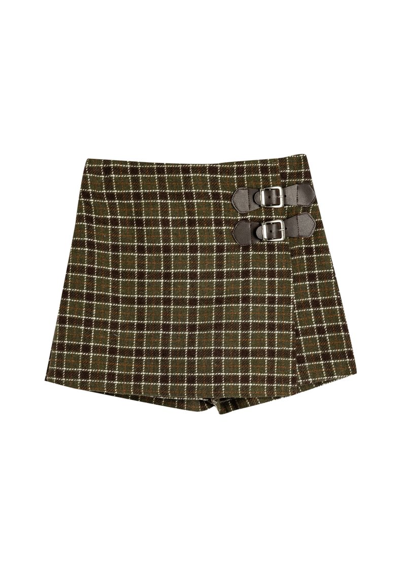 Brune og grøn ternede shorts med dobbelte spændeakkenter på siden. Lavet af tekstureret stof med en struktureret form.