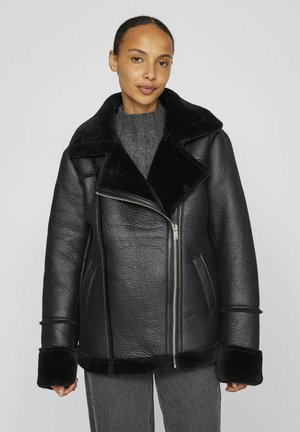 Veste en similicuir - black beauty
