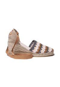 Zapatos de salón con cordones - terra