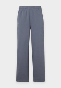 Selecionado, atmosphere grey