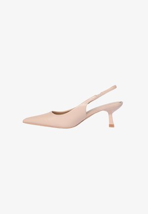 Décolleté slingback in pelle beige con punta a punta e tacco kitten di altezza media su sfondo bianco.