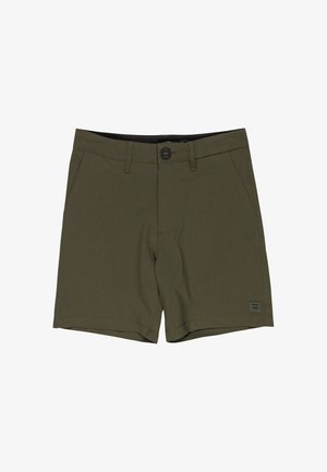 Olivovo zelené šortky vyrobené z ľahkej tkaniny, s gombíkovým zapínaním, pútkami na opasok, bočnými vreckami a označením loga na leme.