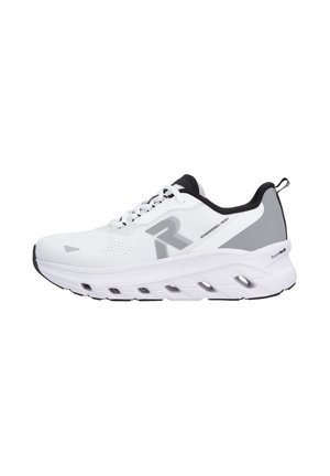 Zapatilla deportiva blanca y gris con suela gruesa, forro interior negro, orificios de ventilación y logotipo "R" en el lateral, vista desde el lado exterior.