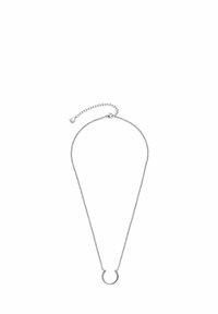 Collana d'argento con una delicata catena e un pendente circolare dal design aperto. Lunghezza regolabile con chiusura a gancio.