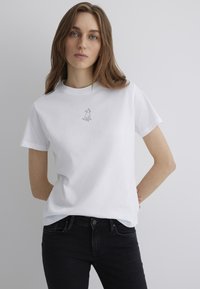 Mavi - GRAPHIC DOG PRINTED  - Print T-shirt - white Thumbnail Image 1