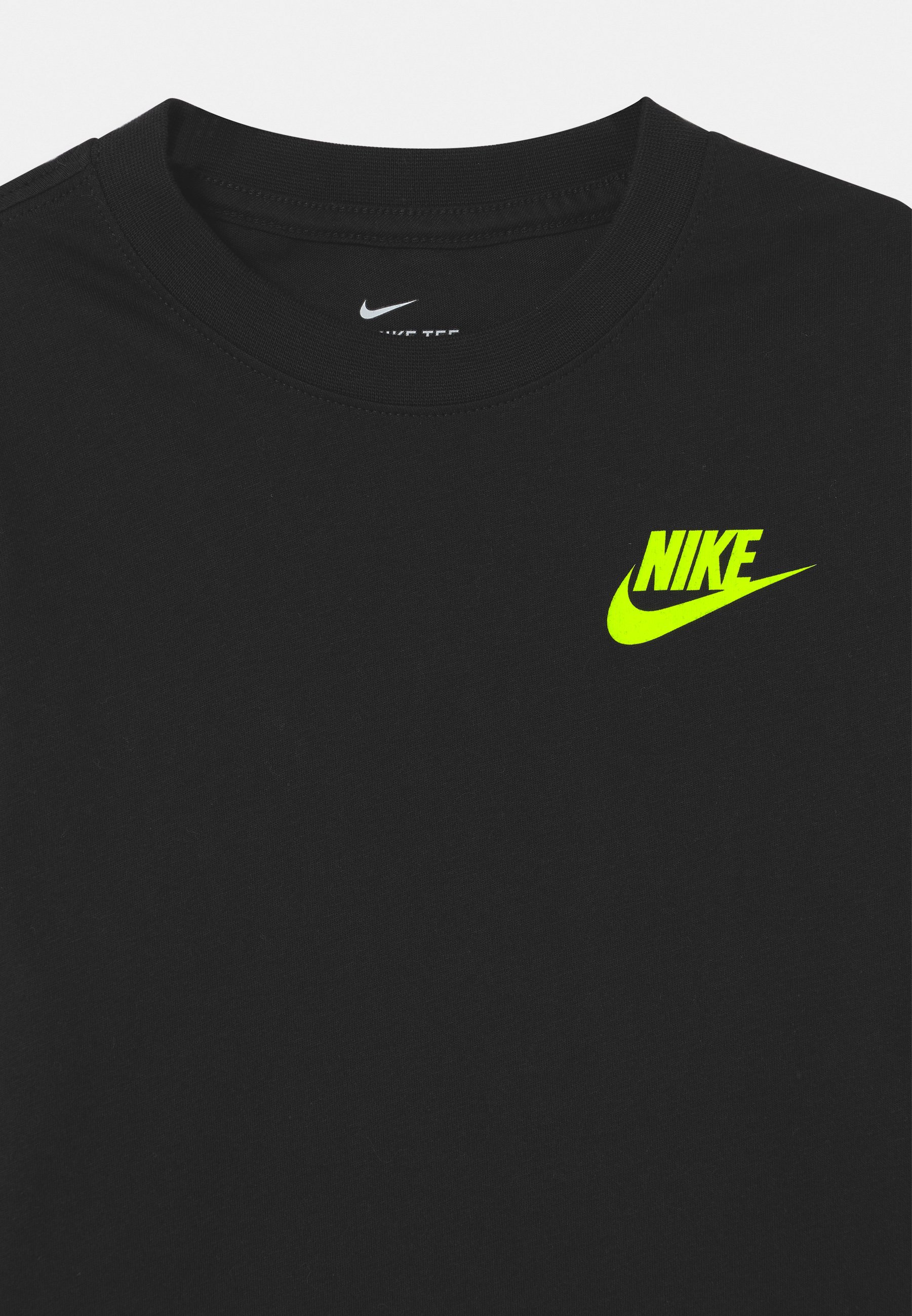 Nike Sportswear TAPING - T-shirt à 