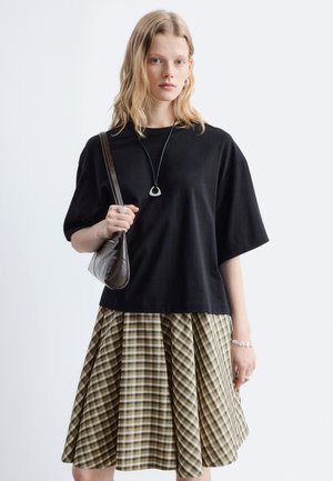 & OTHER STORIES, & OTHER STORIES BOXY T-SHIRT - T-Shirt print - black